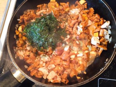 Užkandis „Krepšelis“ su voveraitėmis ir vištiena Žingsnis 4