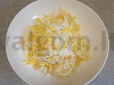 Okrška su kiauliena naminiu būdu ir majonezu ant duonos kvašo Žingsnis 2