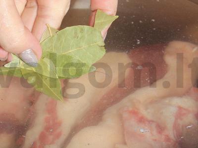 Šči su pupelėmis ir jautiena pietums Žingsnis 1