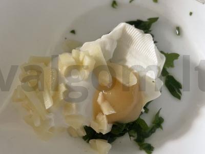 Pikantiška užtepėlė ant duonos su petražolėmis Žingsnis 6