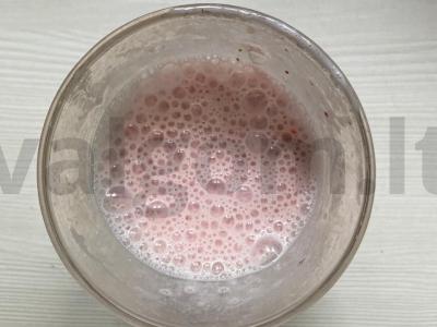 Pieninis kokteilis su braškėmis Žingsnis 2