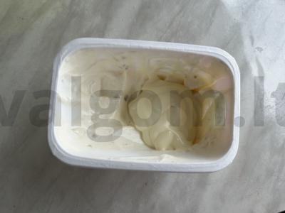 Pica su dešra, agurkais ir lydytu sūriu Žingsnis 3