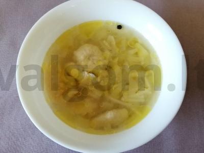 Kaimiškas sriuba su kukuliais pagrindine nuotrauka