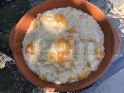 Avižinė košė su abrikosais pagrindine nuotrauka