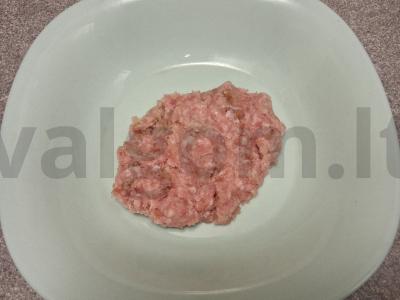 Kalakutienos faršo zrazai su putpelių kiaušiniais ir grybais Žingsnis 5