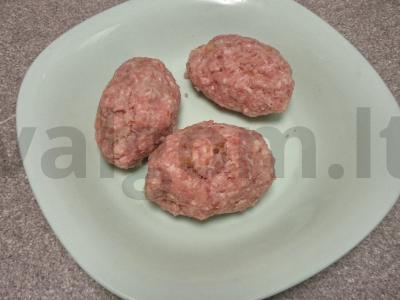 Kalakutienos faršo zrazai su putpelių kiaušiniais ir grybais Žingsnis 8