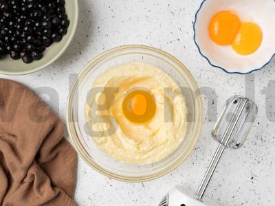 Šokoladinis keksiukas su serbentais Žingsnis 3