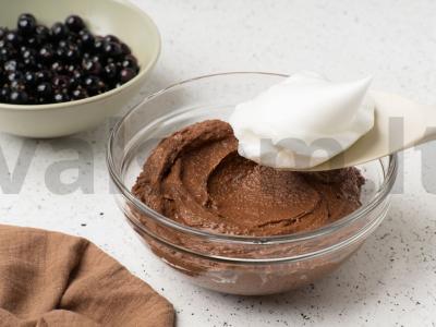 Šokoladinis keksiukas su serbentais Žingsnis 7