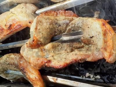 Kiaulienos steikas ant iešmo su česnaku ir prieskoniais Žingsnis 4