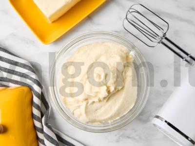 Tropinis tortas su ananasais Žingsnis 10