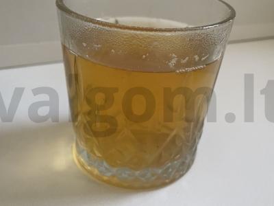 Obuolių-cinamono arbata pagrindine nuotrauka