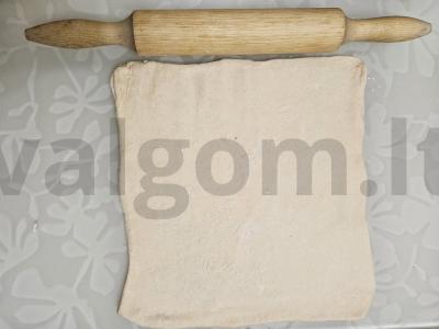 Kruasanai su abrikosų įdaru Žingsnis 1