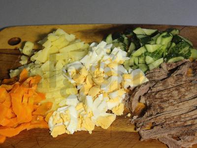 Olivje su jautiena ir žirniais Žingsnis 3