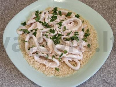 Kuskusas su kalmarais per 25 minutes pagrindine nuotrauka