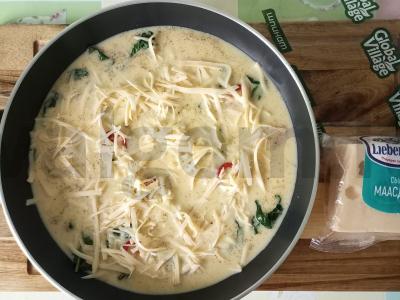 Omletas su špinatais ir maasdamo sūriu Žingsnis 3