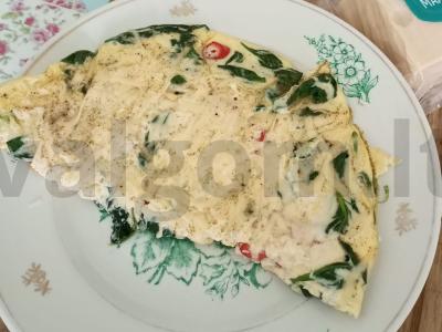 Omletas su špinatais ir maasdamo sūriu pagrindine nuotrauka