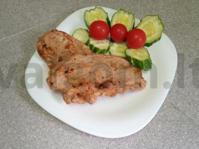 Kiaulienos šniceliai pomidorų marinate pagrindine nuotrauka