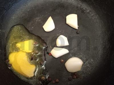 Jautienos steikas su kuskuso ir žaliųjų pupelių garnyru Žingsnis 1