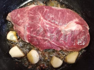 Jautienos steikas su kuskuso ir žaliųjų pupelių garnyru Žingsnis 3