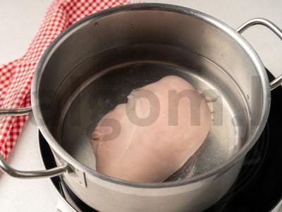 Salotas „Kovos arklys“ su ryžiais ir vištiena Žingsnis 1