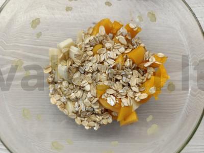 Patingėlių avižinė košė su bananais ir abrikosais jogurte Žingsnis 2