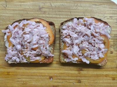 Karšti sumuštiniai su kumpiu ir sūriu per 15 minučių Žingsnis 4