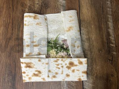 Lavašo vokas su salotų lapais ir kiaulienos kaklu Žingsnis 6