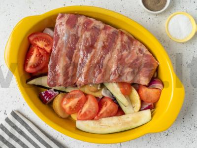 Šonkauliukai su daržovėmis Žingsnis 4