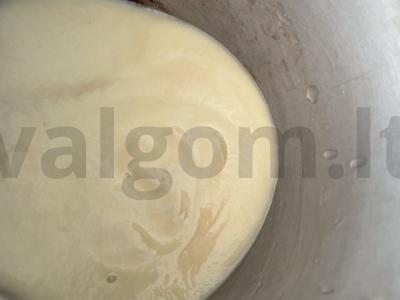 Želė pyragas su kokosų drožlėmis Žingsnis 1