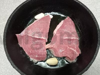 Jautienos steikai su moliūgo ir brokolių garnyru Žingsnis 5