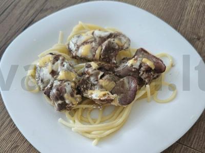 Vištienos kepenėlės grietinėje su sūrio plutele Žingsnis 6