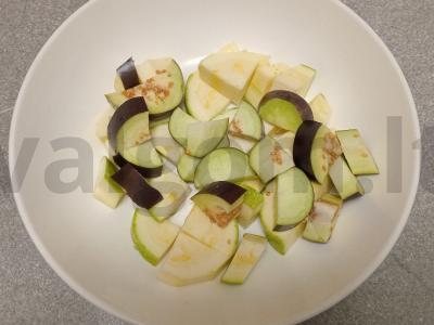 Jautienos steikai su keptų daržovių garnyru Žingsnis 2