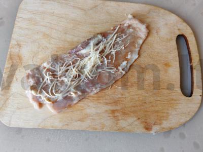 Kiaulienos ritinėliai traškioje paniravimo dangoje pietums Žingsnis 4