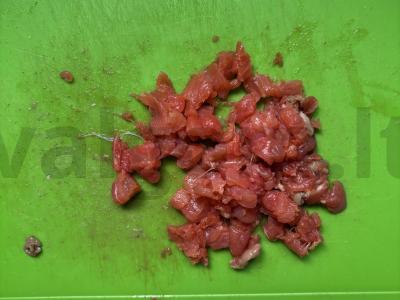 Riekelė duonos su žuvies, kiaušinio ir sūrio įdaru Žingsnis 1