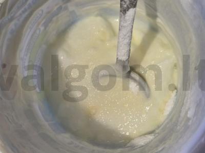 Varškės pyragas su vyšniomis Žingsnis 3