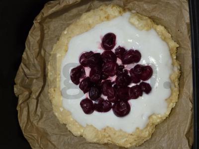 Varškės pyragas su vyšniomis Žingsnis 4