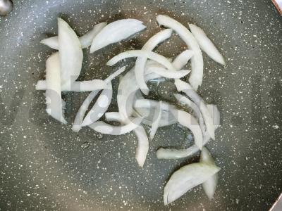 Spagečiai su švelniais grybais ir sūriu Žingsnis 1