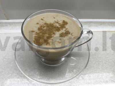 Kavos gėrimas su kakava ir cinamonu pagrindine nuotrauka