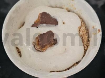 Greitas vaflių desertas su šokoladu pagrindine nuotrauka