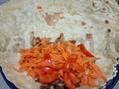 Šaurma su triušienos filė ir paprikomis Žingsnis 4