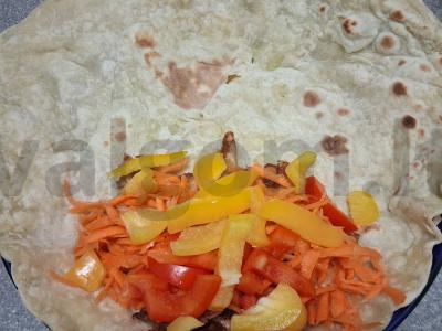 Šaurma su triušienos filė ir paprikomis Žingsnis 5