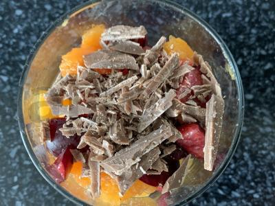 Desertas su ledais, vaisiais ir muesli Žingsnis 6