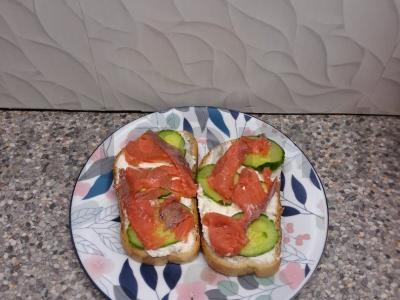 Sumuštiniai su varškės sūriu ir sūdyta lašiša Žingsnis 4