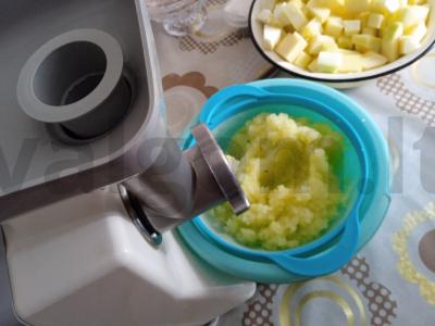 Aštrus adjika iš cukinijų Žingsnis 2