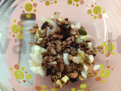 Kepti obuoliai su granola ir cinamonu Žingsnis 2