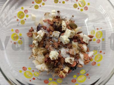 Kepti obuoliai su granola ir cinamonu Žingsnis 4