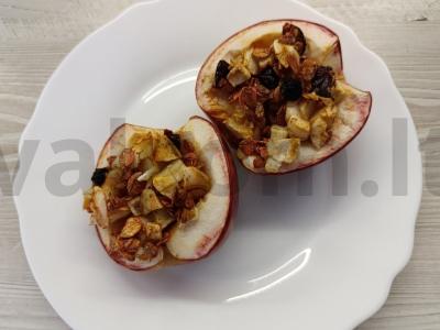 Kepti obuoliai su granola ir cinamonu pagrindine nuotrauka