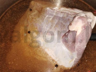 Natūraliai rūkyta kiaulienos krūtinėlė Žingsnis 2