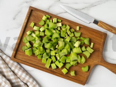 Rabarbarų ir rūgštynių pyragas Žingsnis 1