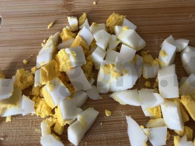 Baltymų salotos su kukurūzais ir keptu avinžirniu Žingsnis 3